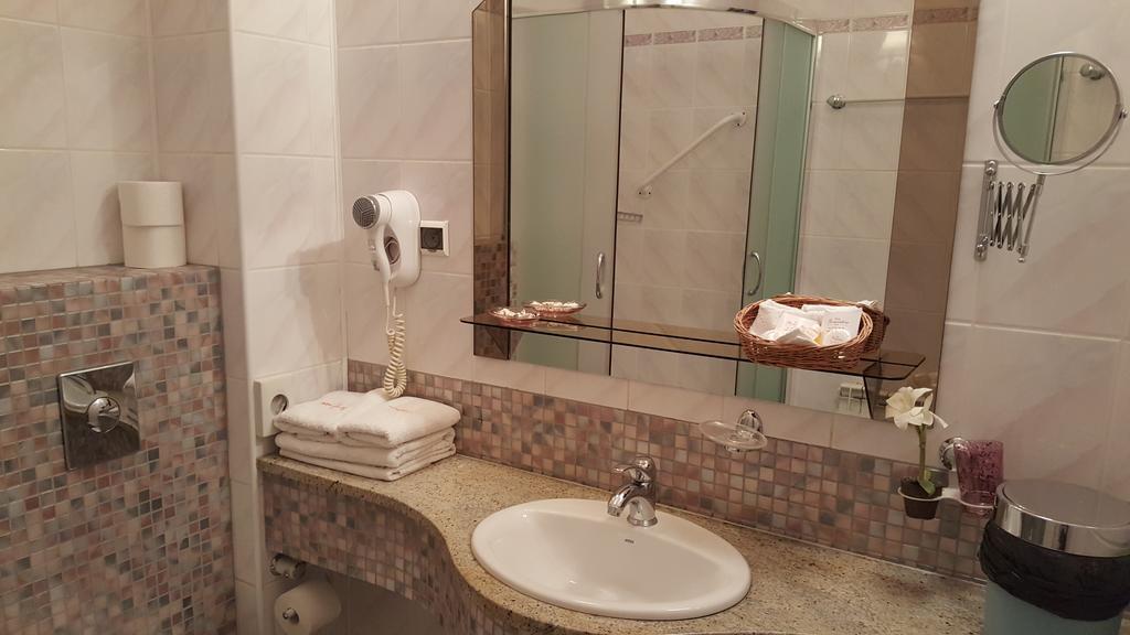 Hotel Villa Romantica شكلارسكا بوريبا المظهر الخارجي الصورة